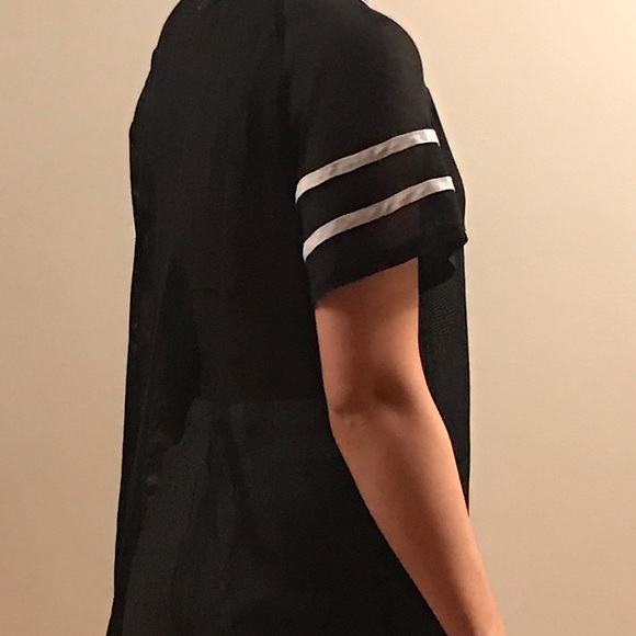 Sheer black and white jersey cover up - Picture 2 of 2